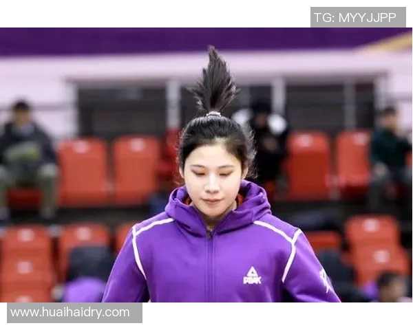 王娜的排球之路:从梦想起航到巅峰荣耀的心路历程